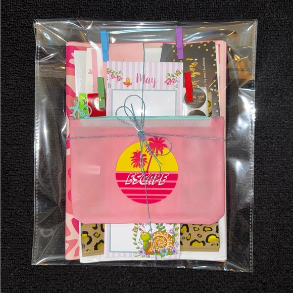 Bundle #14 - Picture 1 of 2